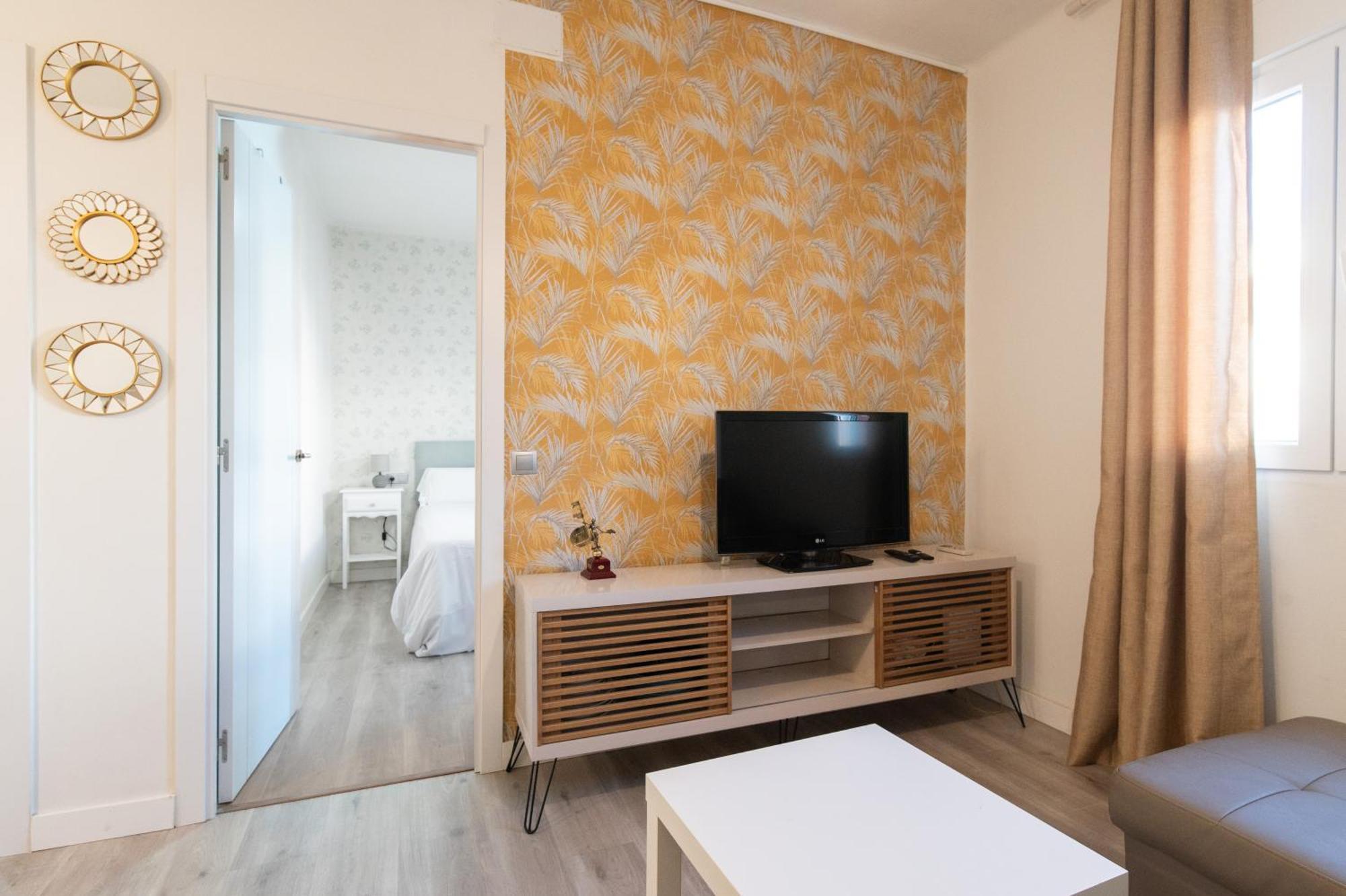 Apartamento Triana Habitame Inmobiliaria เซบีญา ภายนอก รูปภาพ