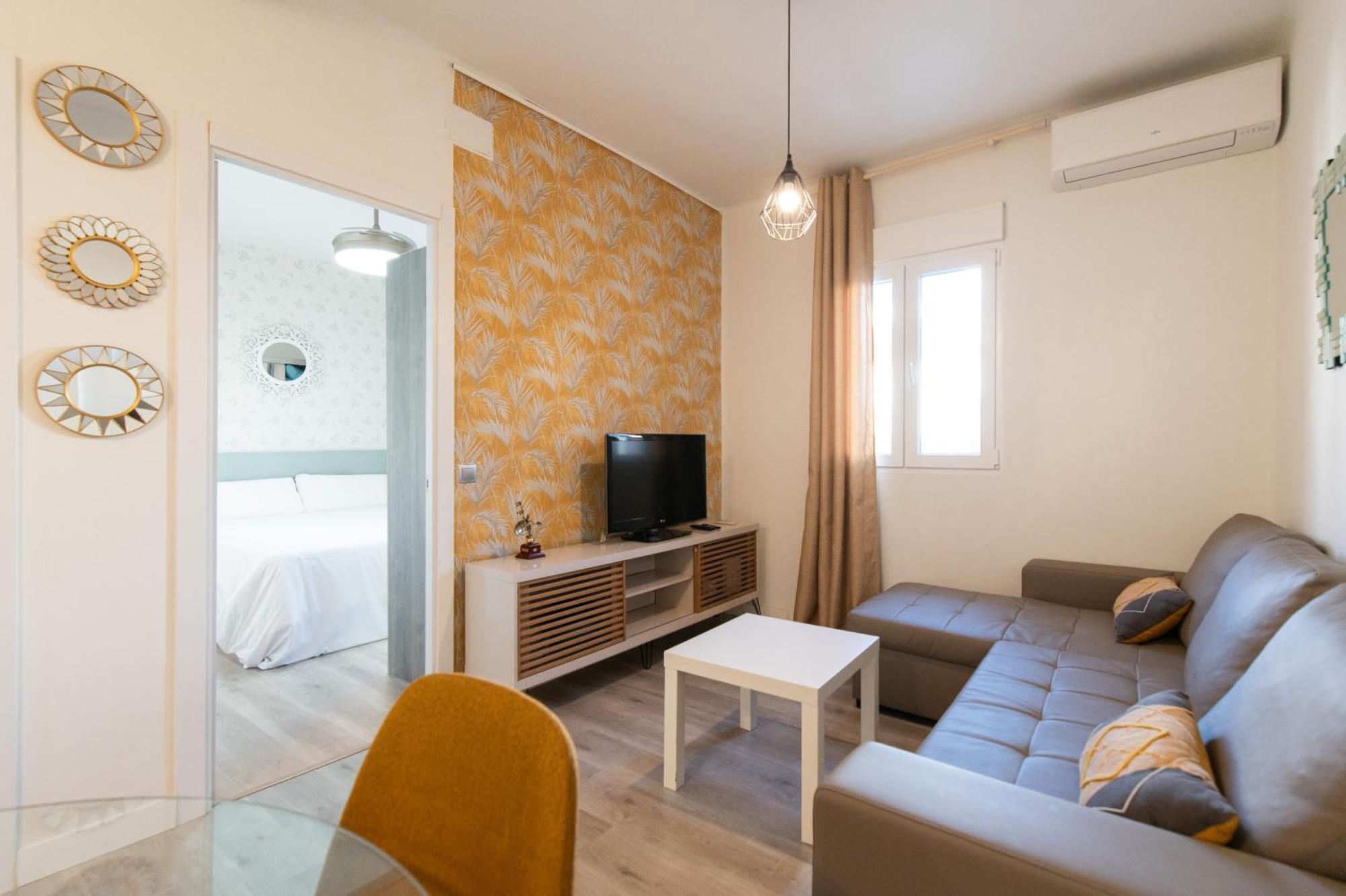 Apartamento Triana Habitame Inmobiliaria เซบีญา ภายนอก รูปภาพ