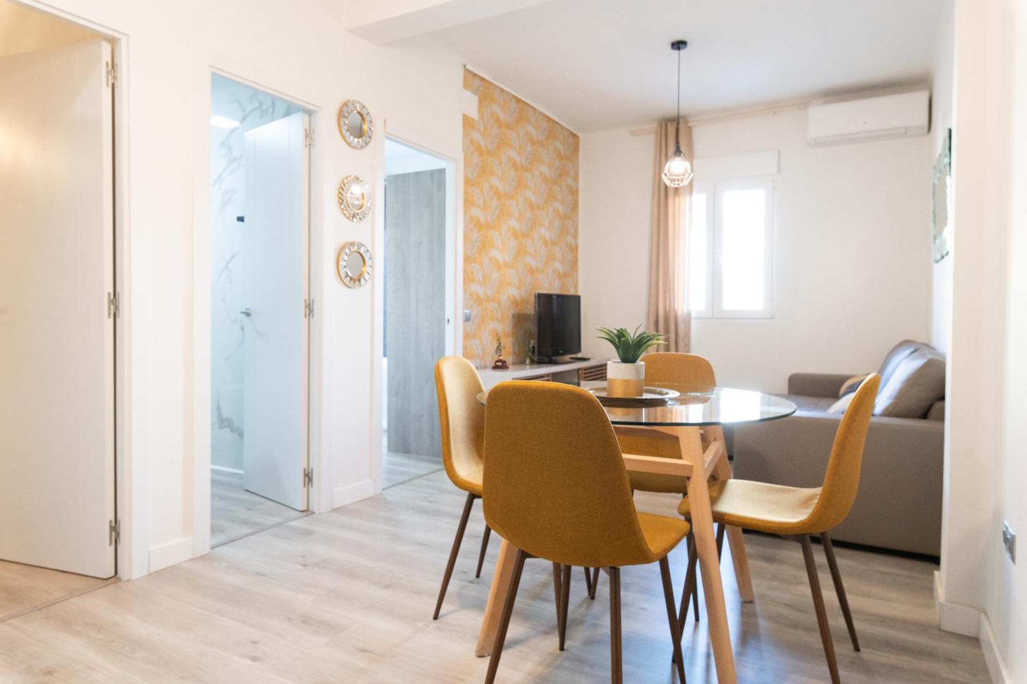 Apartamento Triana Habitame Inmobiliaria เซบีญา ภายนอก รูปภาพ