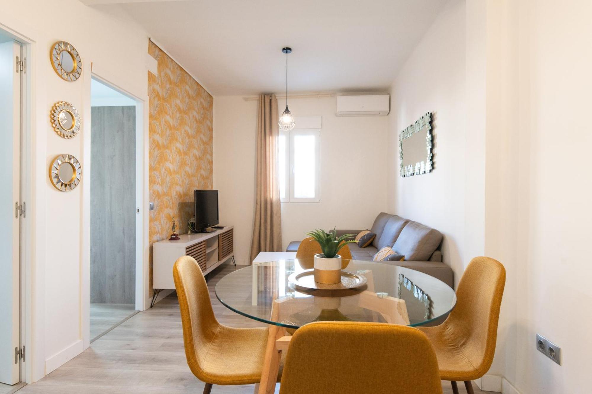 Apartamento Triana Habitame Inmobiliaria เซบีญา ภายนอก รูปภาพ
