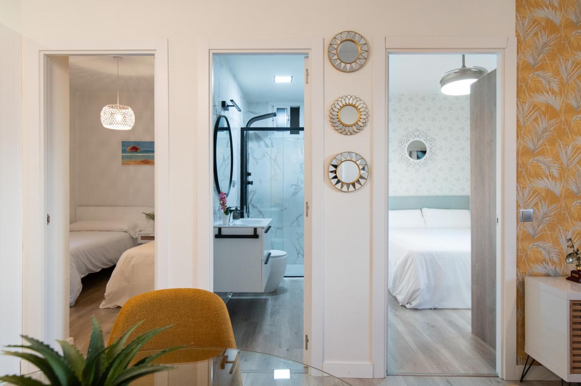 Apartamento Triana Habitame Inmobiliaria เซบีญา ภายนอก รูปภาพ