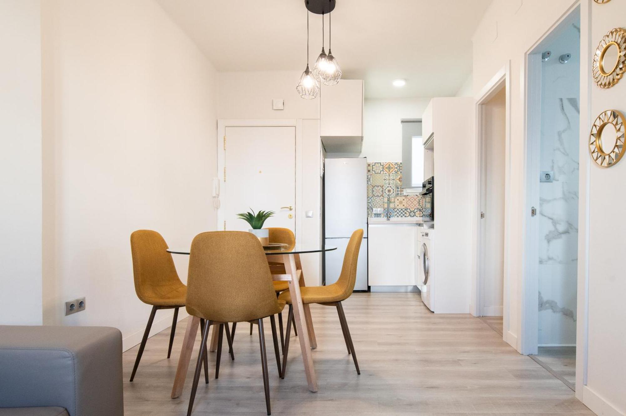 Apartamento Triana Habitame Inmobiliaria เซบีญา ภายนอก รูปภาพ