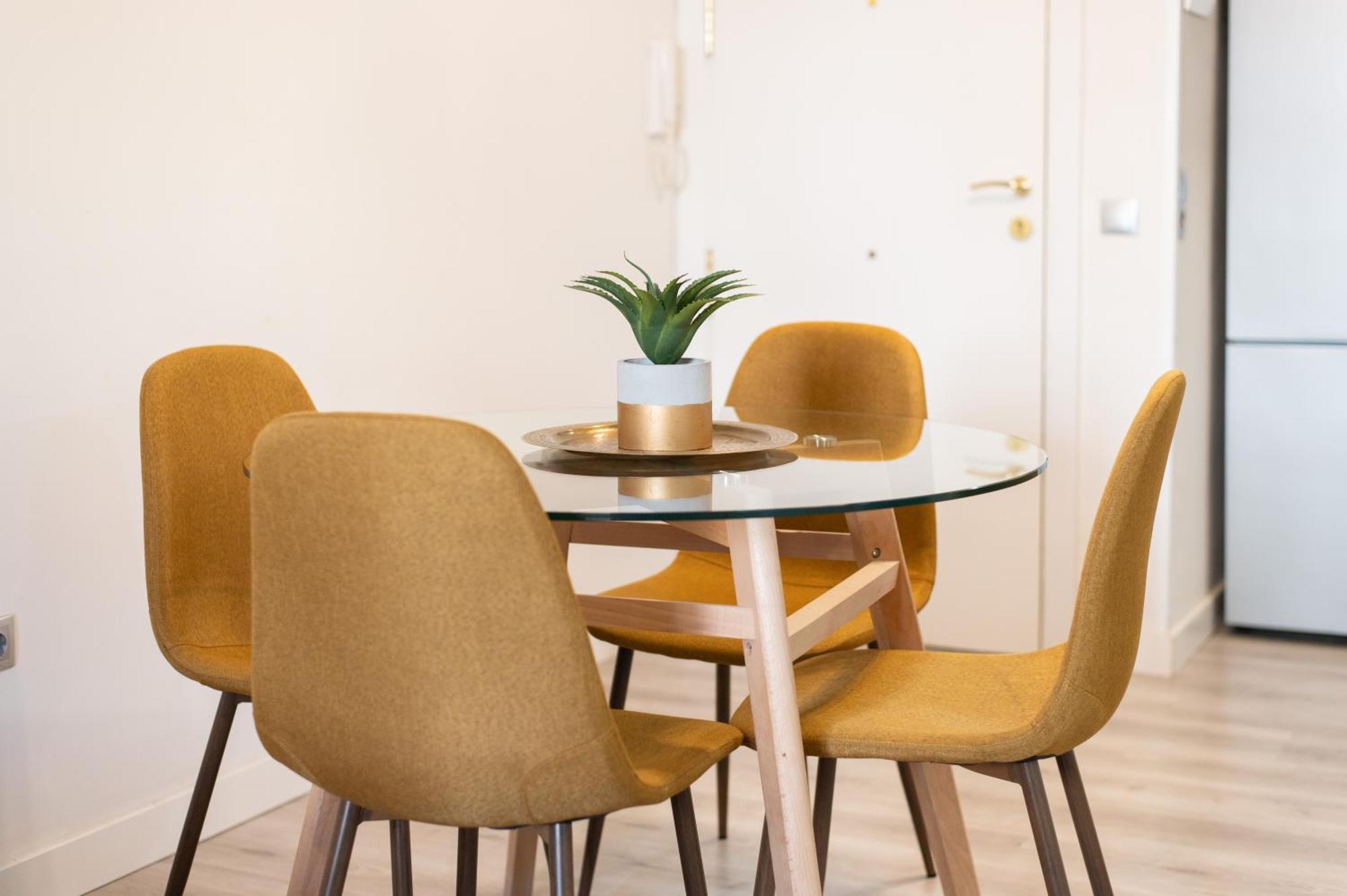 Apartamento Triana Habitame Inmobiliaria เซบีญา ภายนอก รูปภาพ